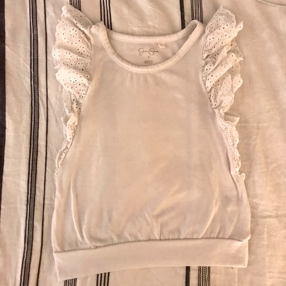🎁3/$10 CUTE WHITE TOP